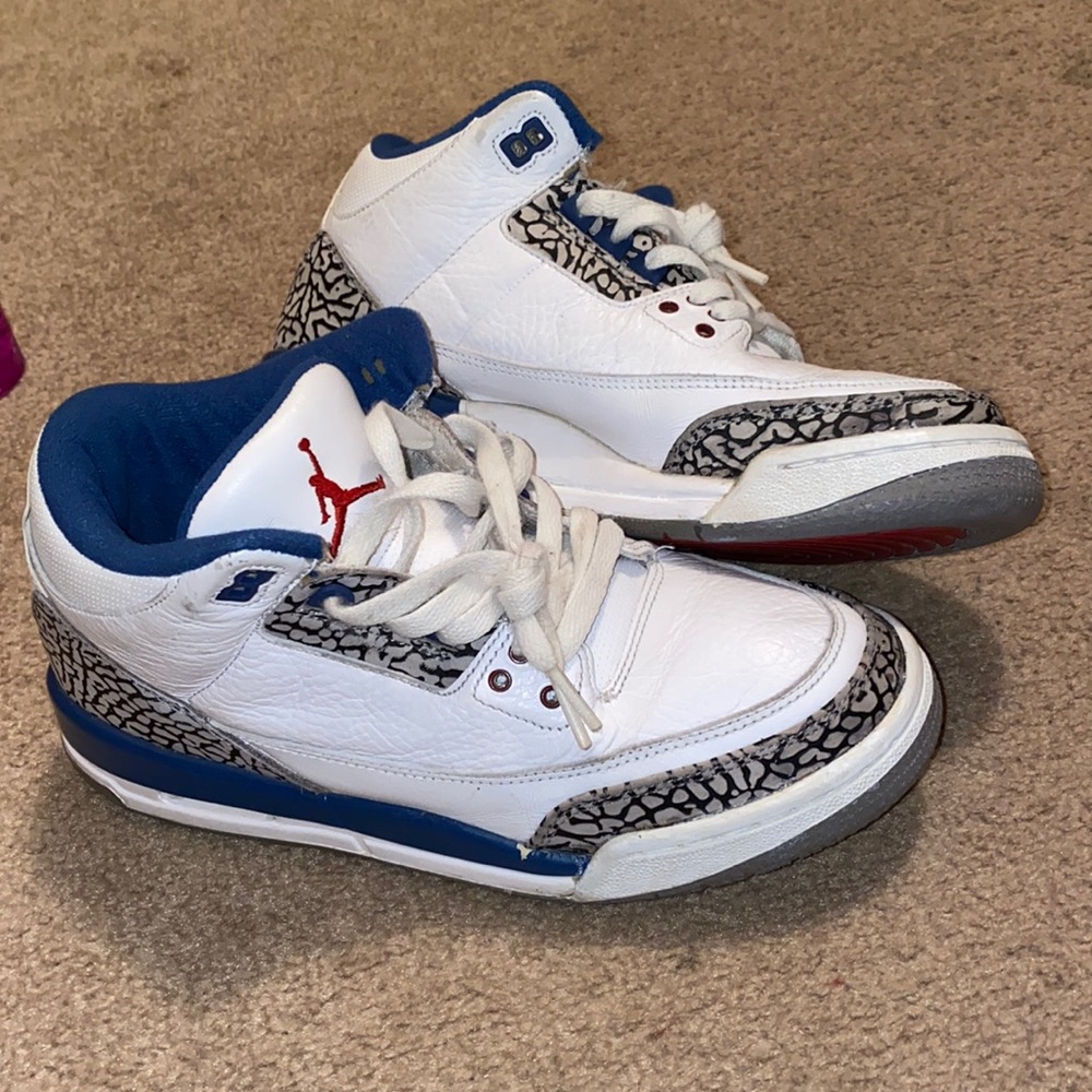 Jordan 3 true blue